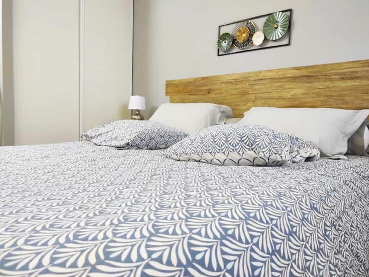 Cozy Holiday Home In Givonne المظهر الخارجي الصورة