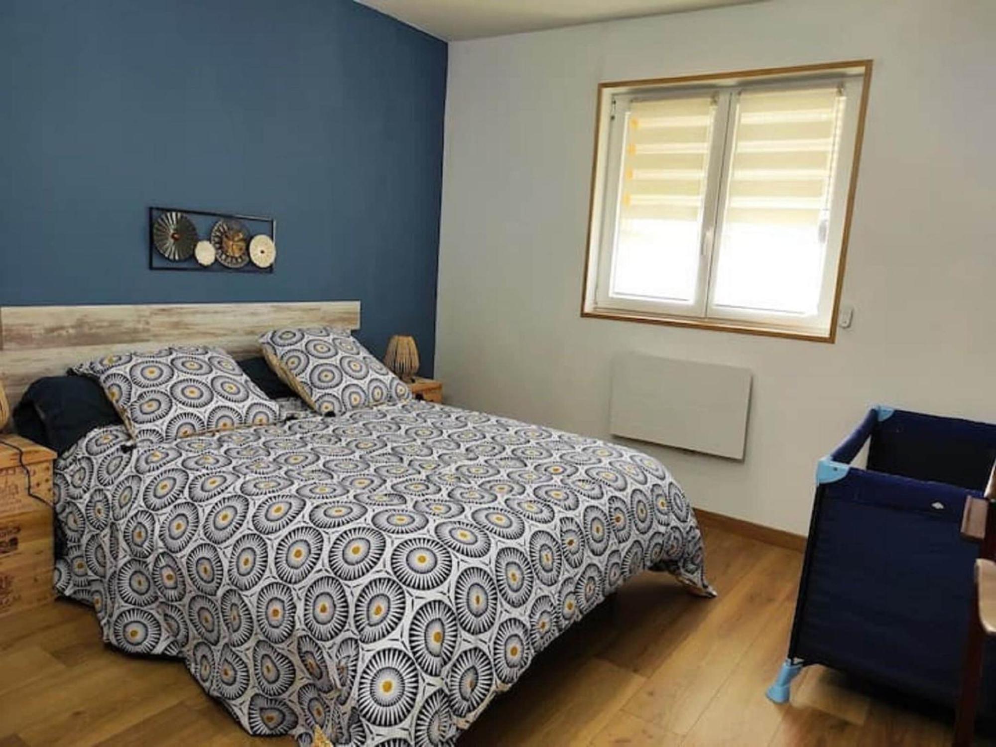 Cozy Holiday Home In Givonne المظهر الخارجي الصورة